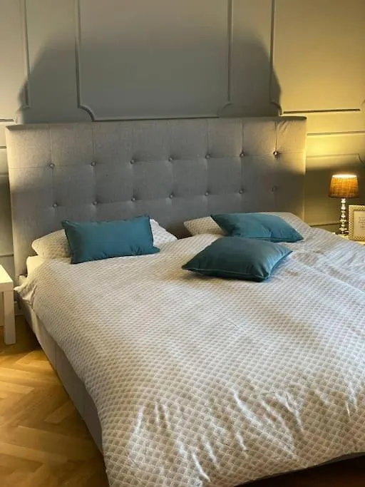 Apartment In Jugendstilvilla Am Grossen Garten I Balkone I Wlan 드레스덴